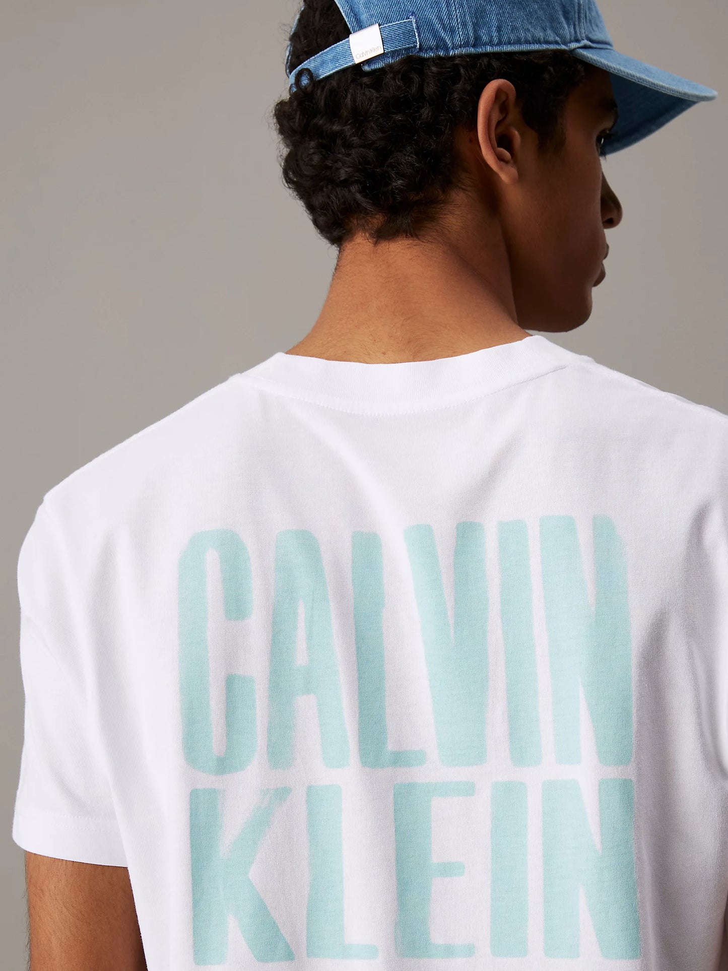 Camiseta CALVIN KLEIN - J30J327523 YAF
