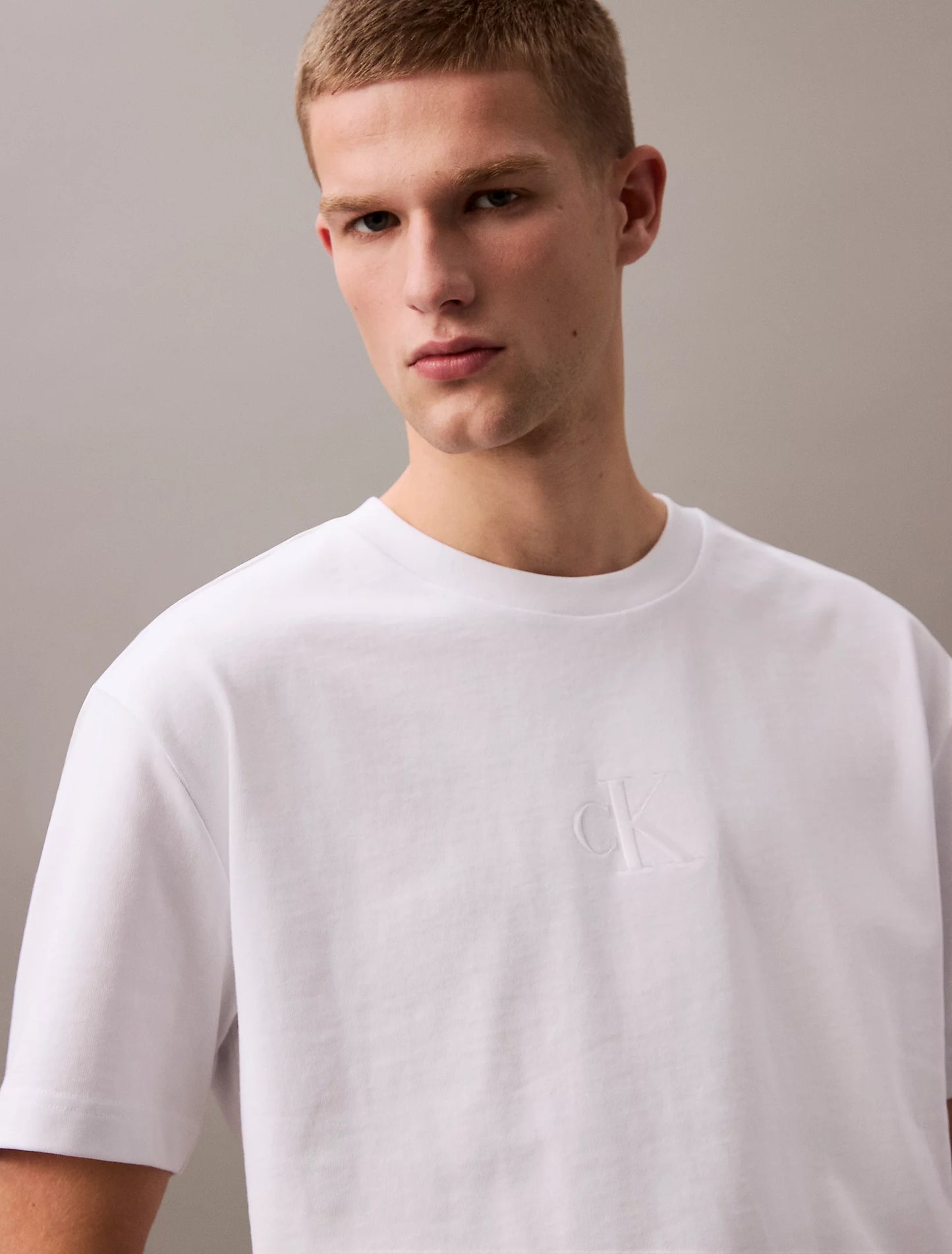 Camiseta CALVIN KLEIN - LV04RAB812 YAA