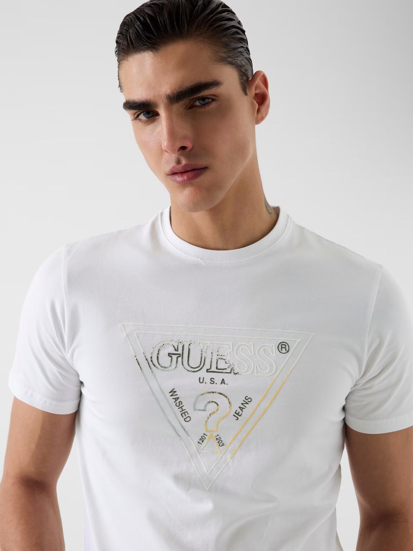 Camiseta GUESS - M6GI11 K2992 G011