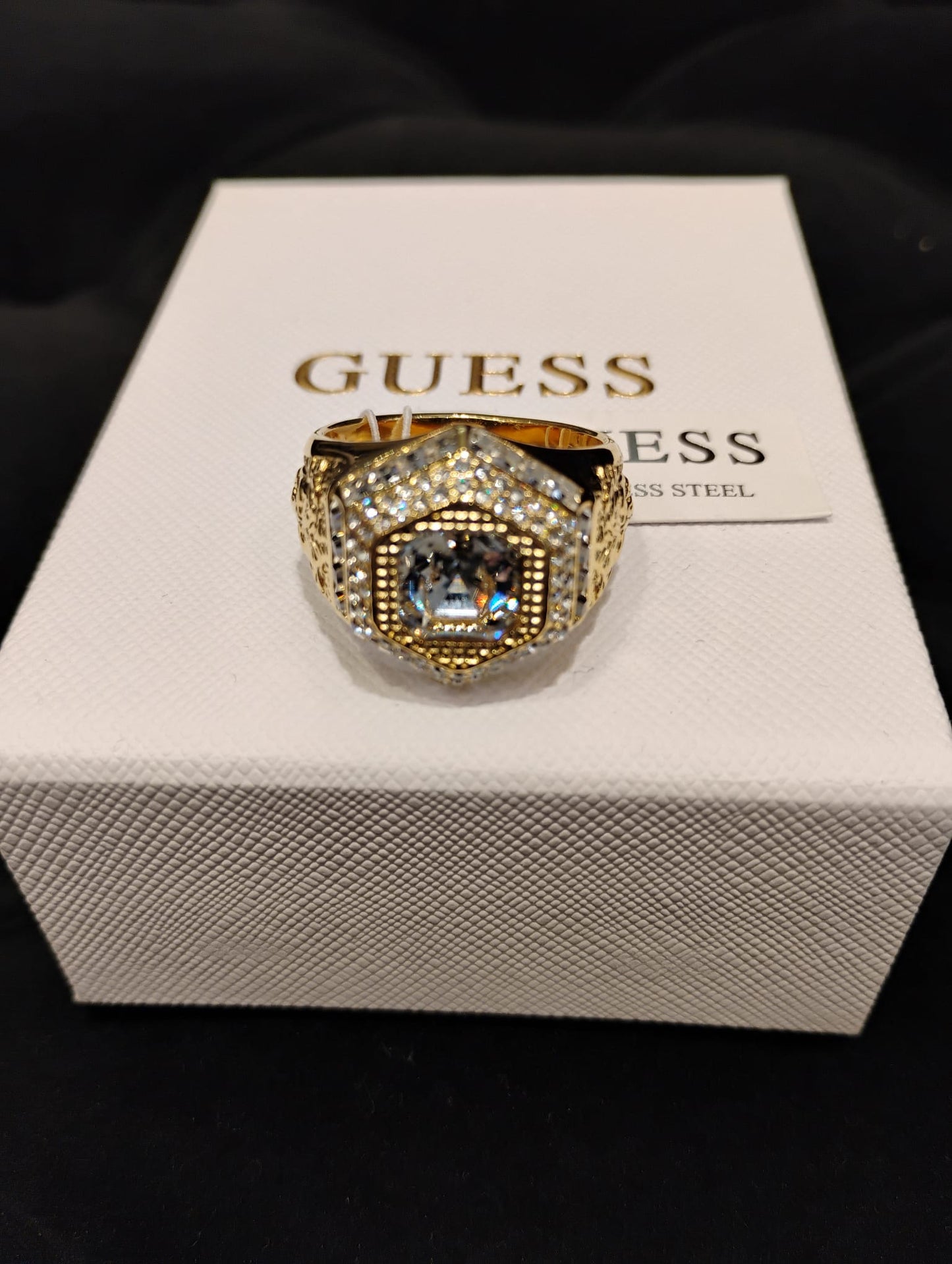 Anillo GUESS - JUMR06009JWYG