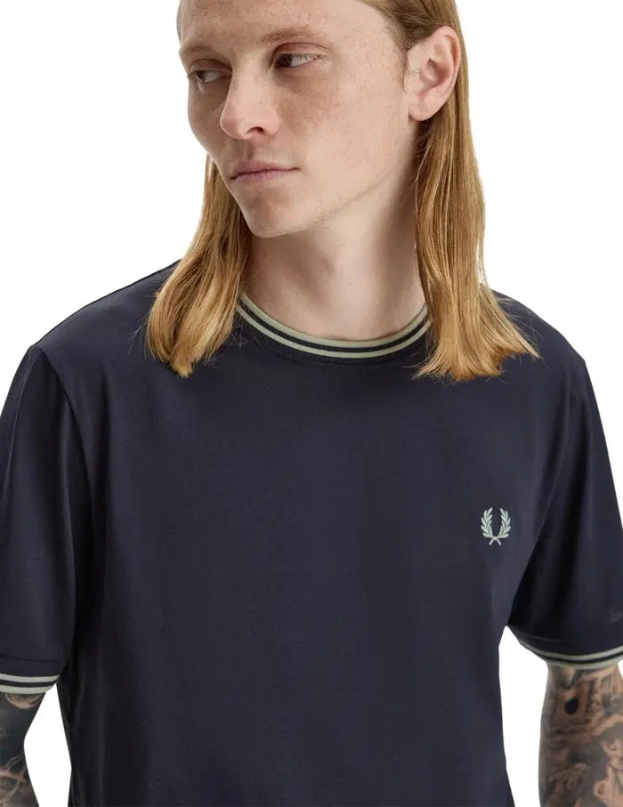 Camiseta FRED PERRY - M1588 T73