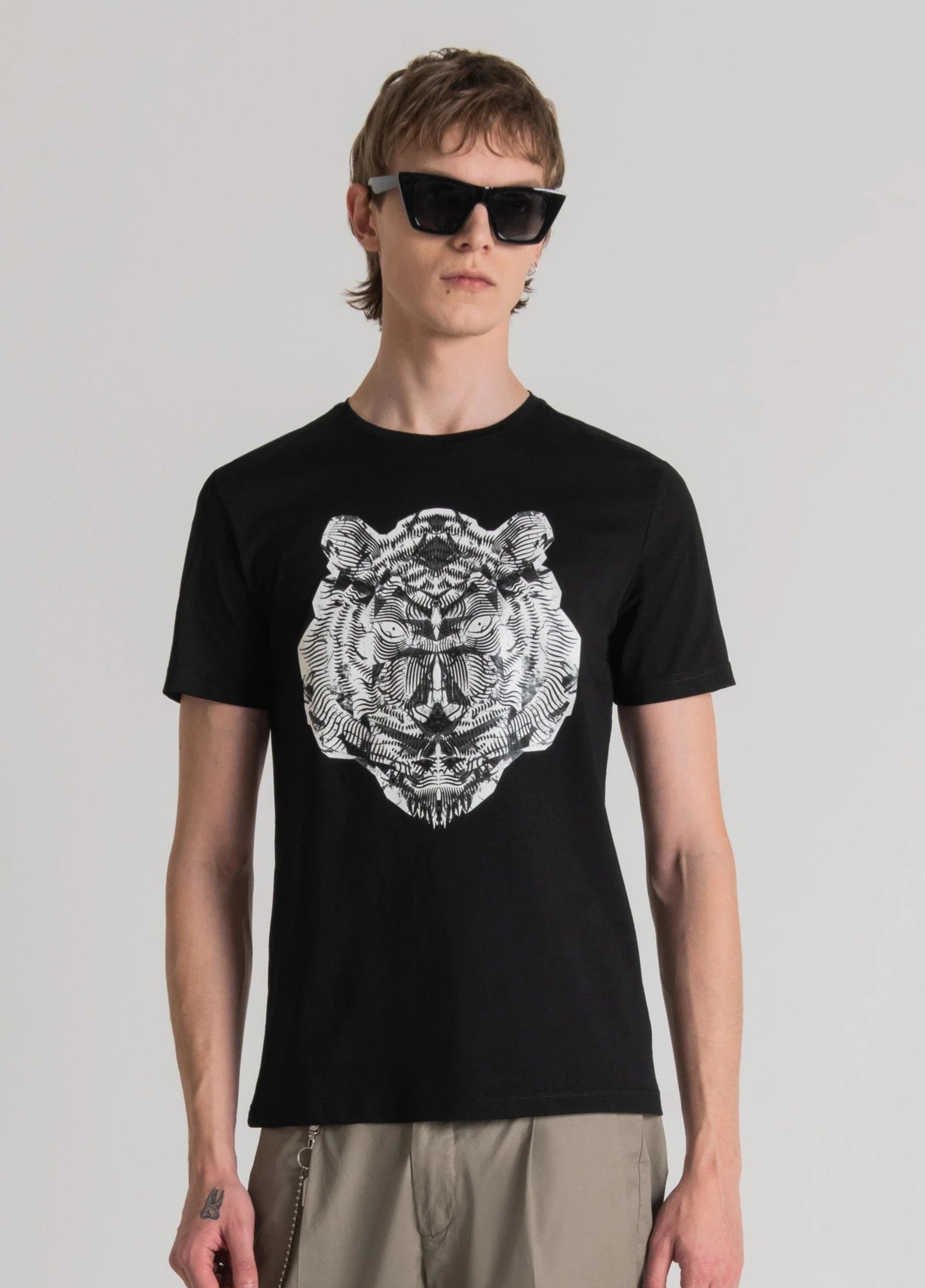 Camiseta MORATO MMKS02267 9000