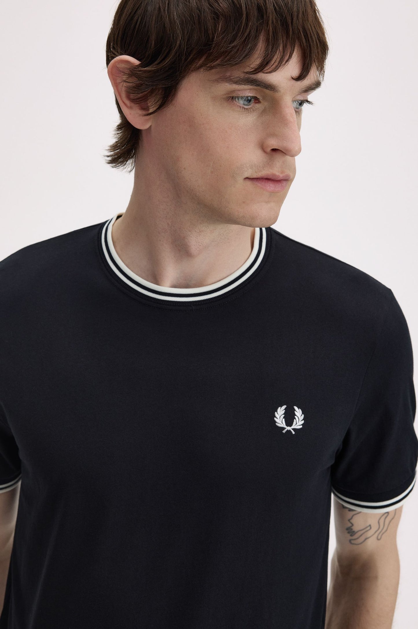 Camiseta FRED PERRY - M1588 102