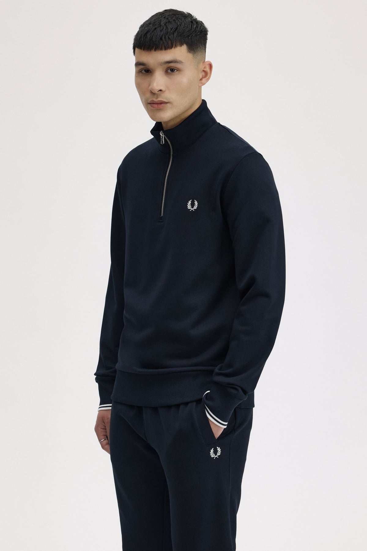 Sudadera FRED PERRY - M3574 608