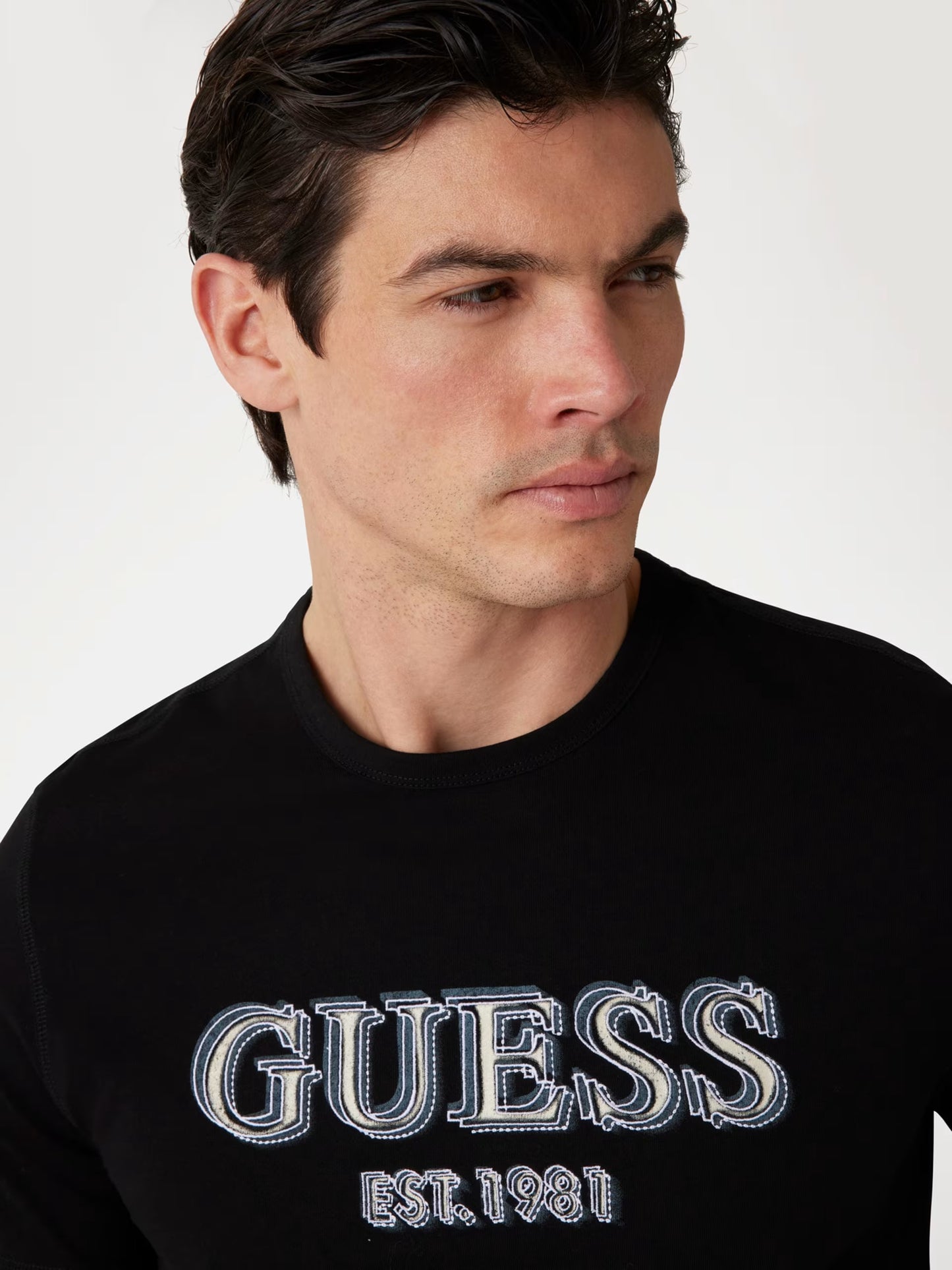 Camiseta GUESS - M5GI07 I3Z14 JBLK