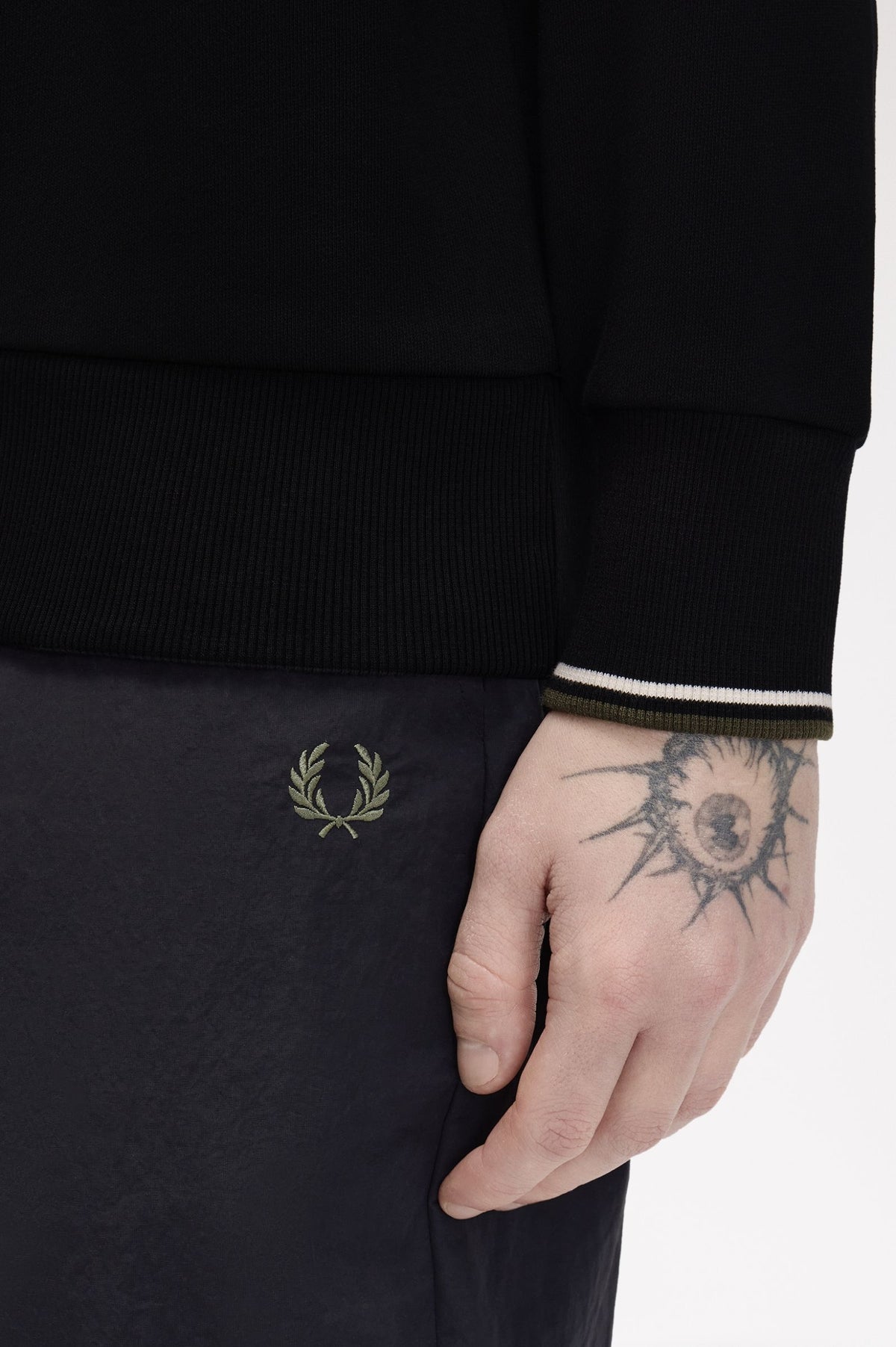 Sudadera FRED PERRY - M7535 W54