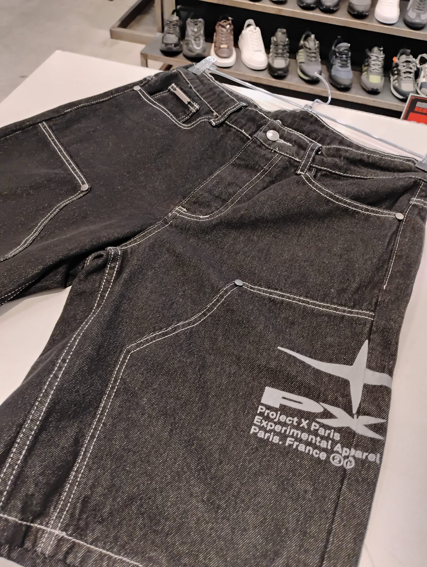 Bermudas PROJECT - U2694103-BK