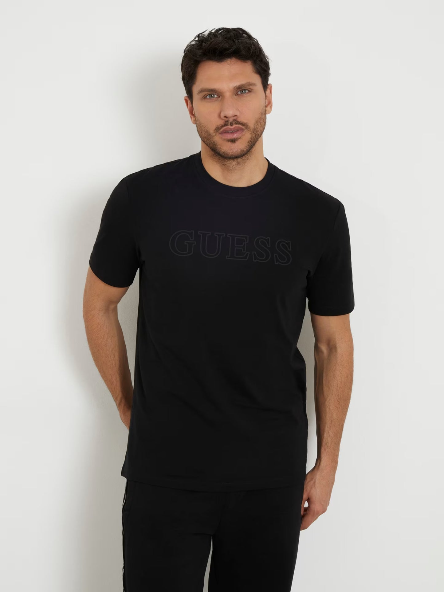 Camiseta GUESS - Z2YI11 J1314 JBLK