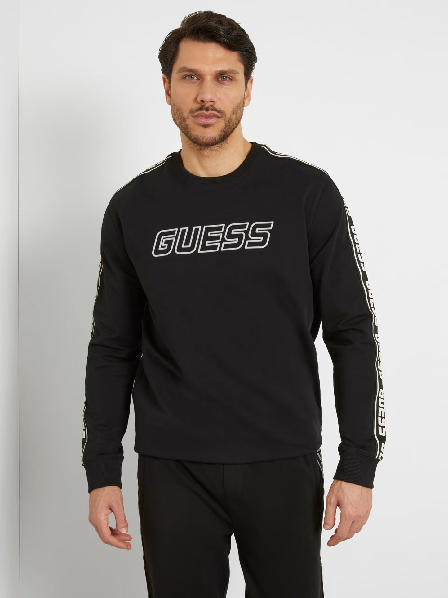 Sudadera GUESS - Z4GQ24 K6ZS1 JBLK