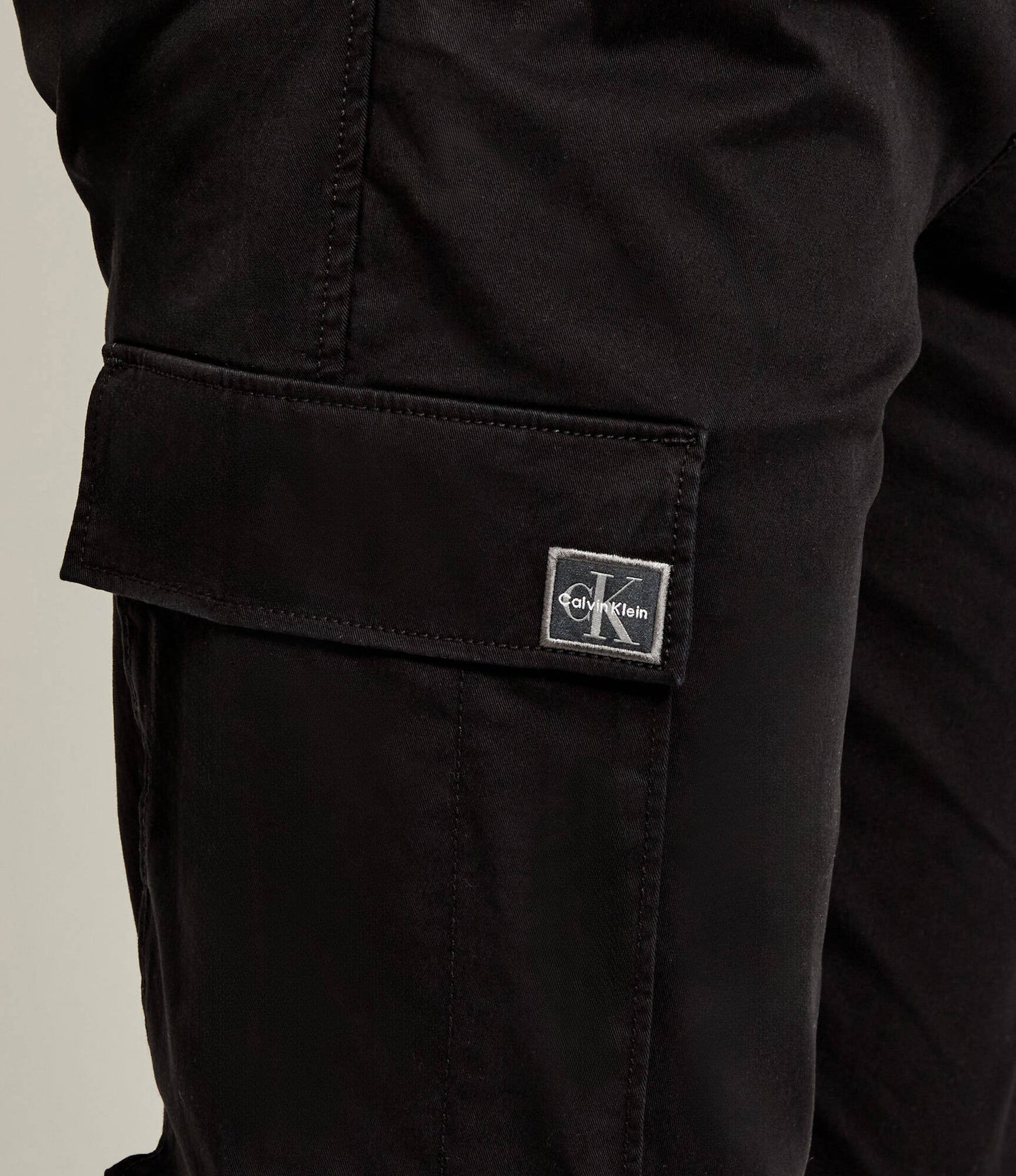 Pantalón CALVIN KLEIN - LV04RD608G UB1