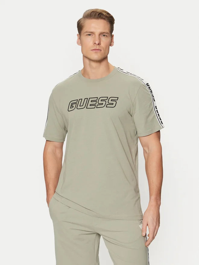 Camiseta GUESS - Z4GI18 J1314 G855