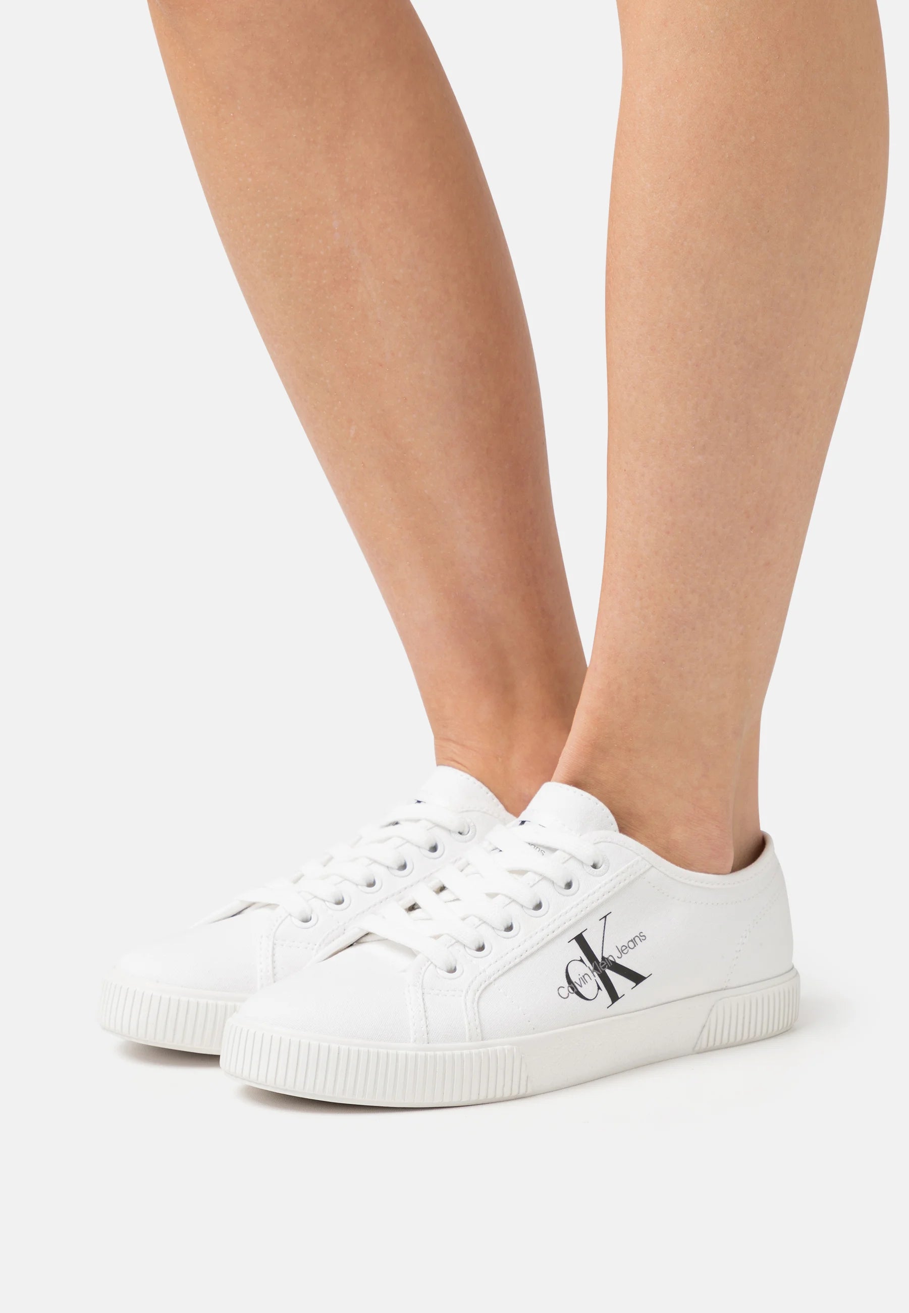 Zapatillas mujer CALVIN KLEIN blancas YW0YW00482 YBR – Pasarela Roja