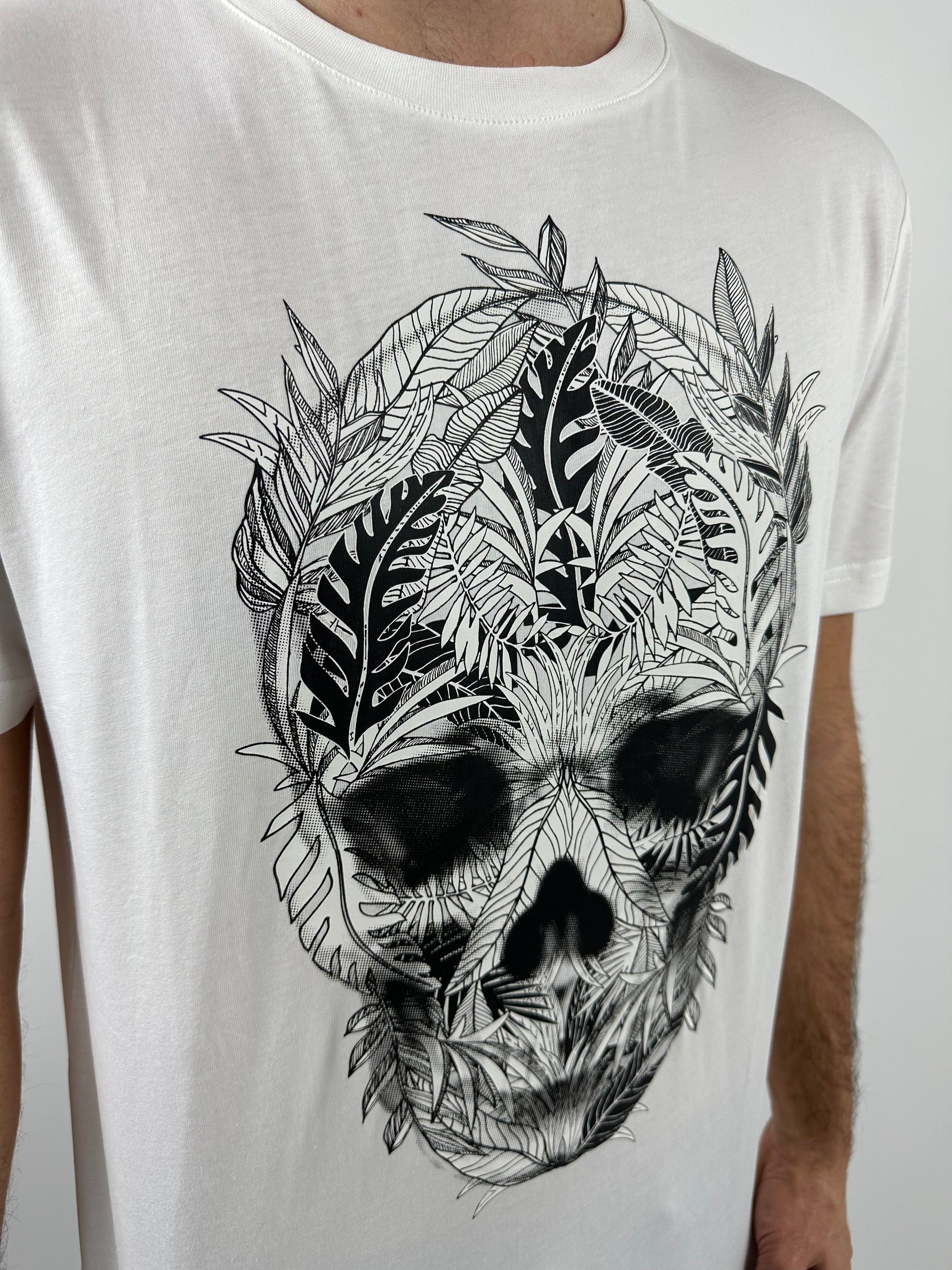 camiseta blanca antony morato calavera