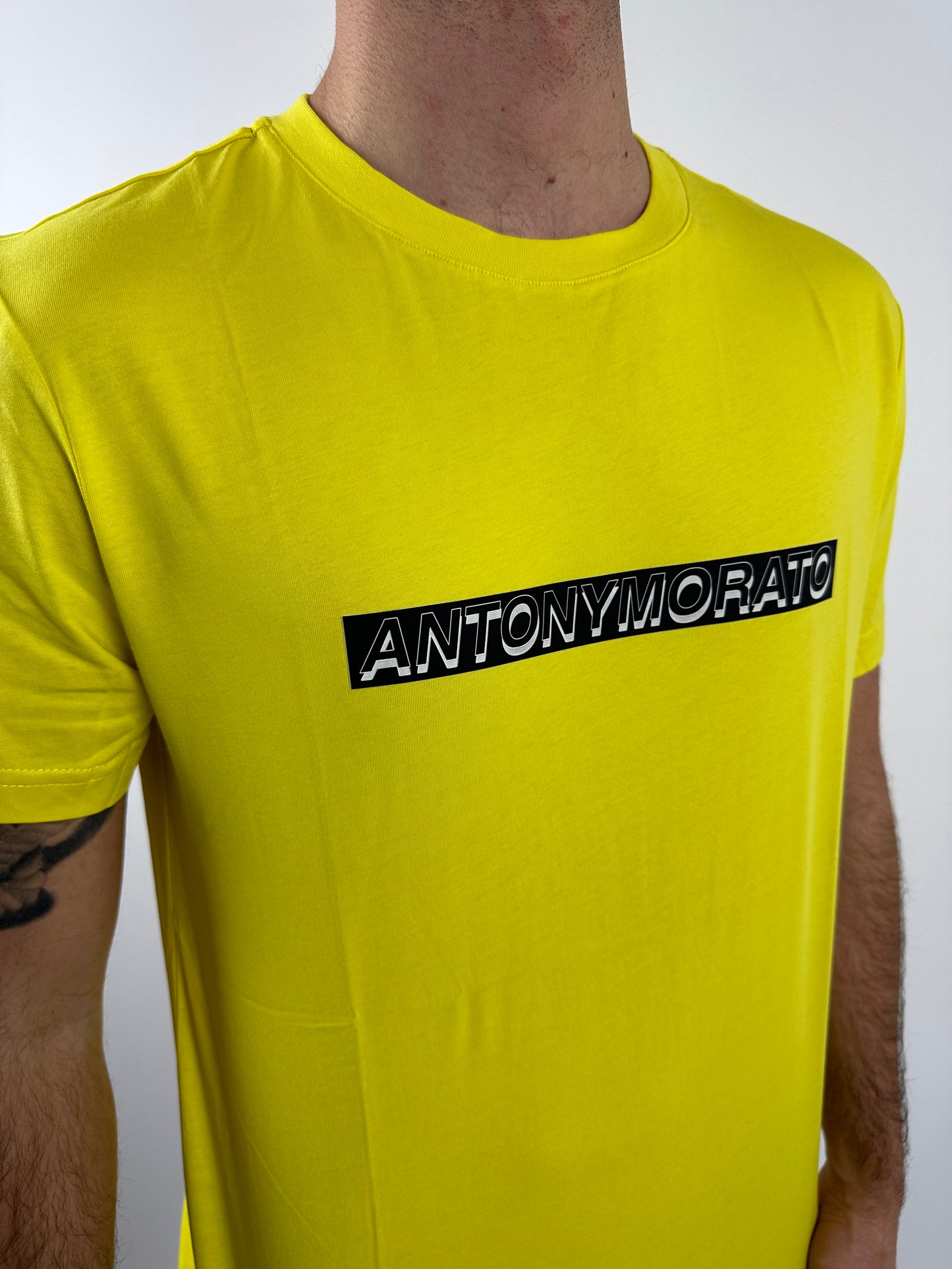 ANTONY MORATO camiseta amarilla MMKS02223 8050 – Pasarela Roja