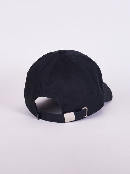 gorra ajustable negra